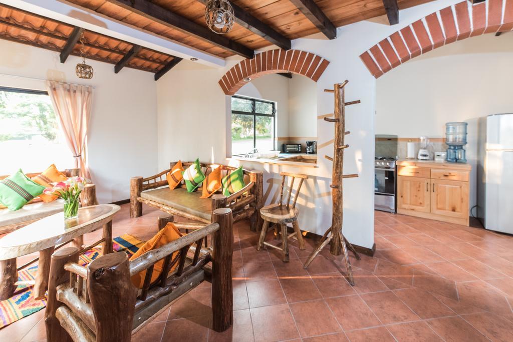 Villas Jucanya Super Higienizadas Panajachel Chambre photo