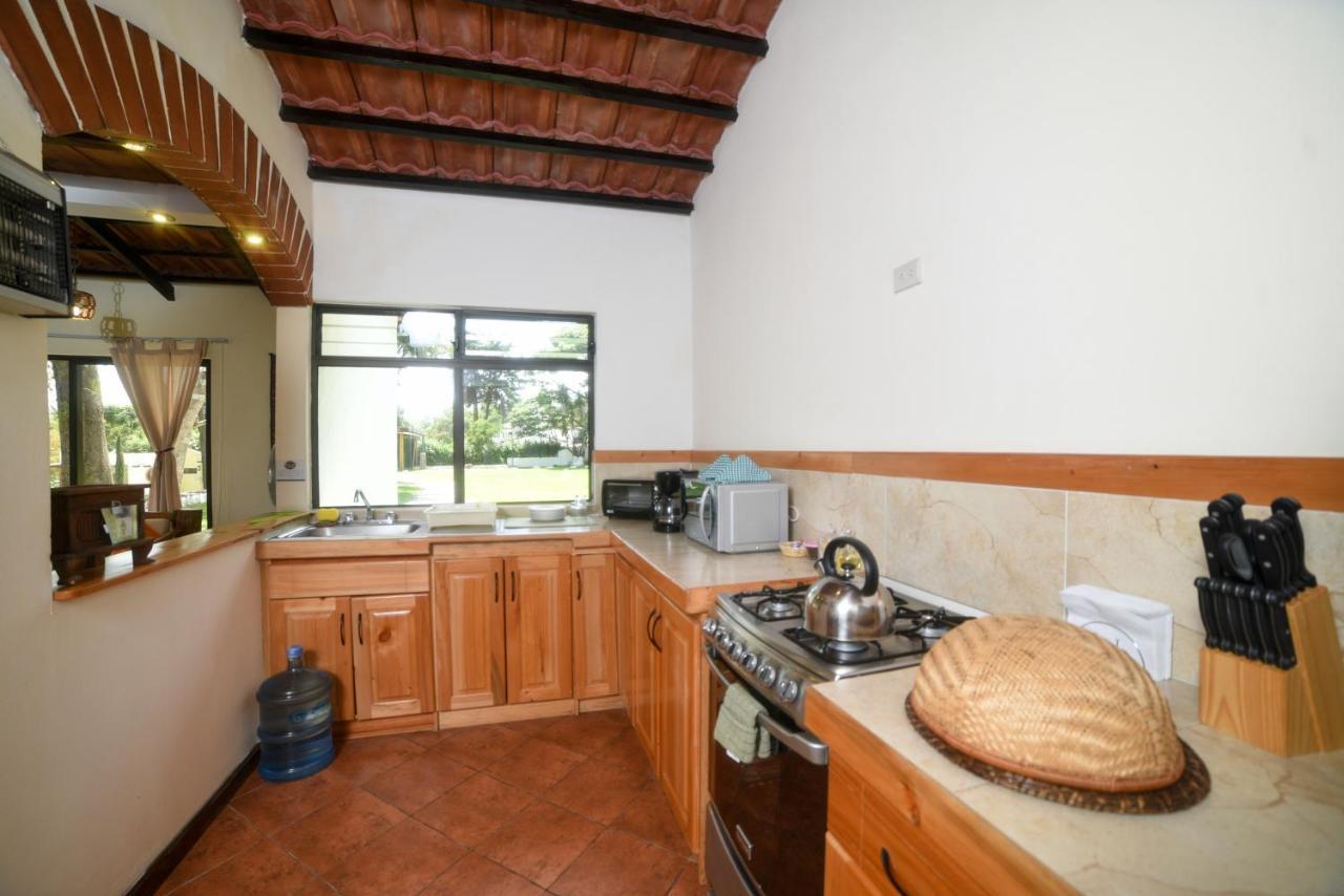 Villas Jucanya Super Higienizadas Panajachel Extérieur photo