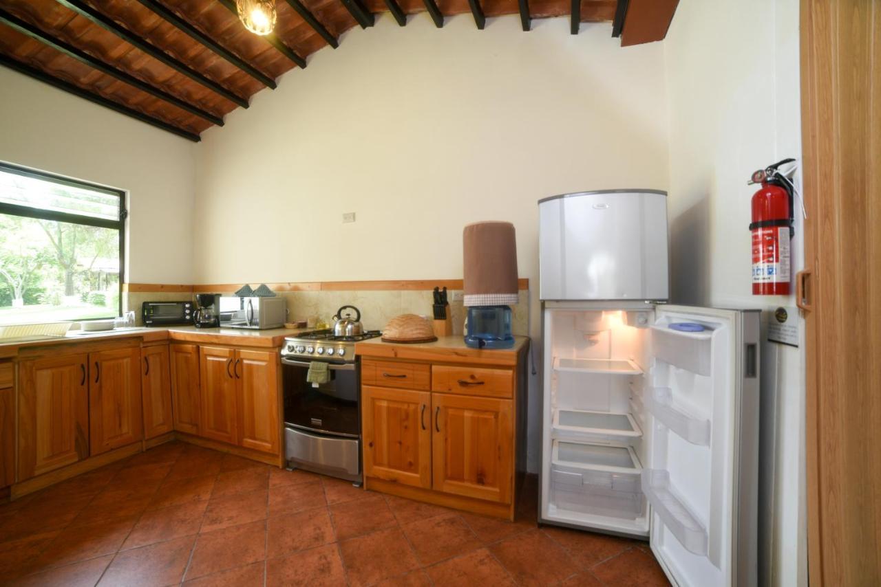 Villas Jucanya Super Higienizadas Panajachel Extérieur photo